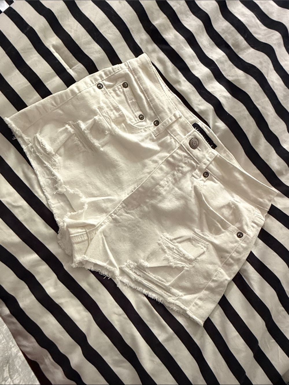 White Distressed Women's Denim Shorts new never worn Aeropostale